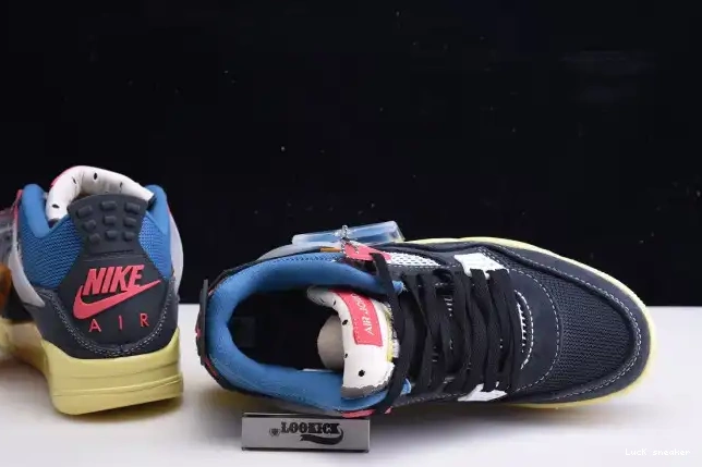 Rep LUCY UNION JORDAN 4 AIR OFF RETRO NOIR DC9533-001 0407